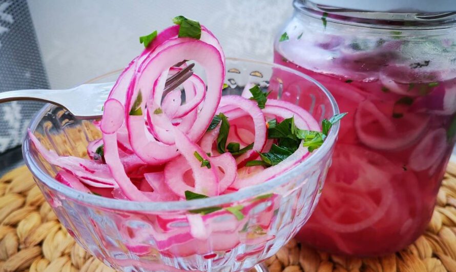 Рецепт маринованої цибулі на зиму. Просто та дуже смачно
